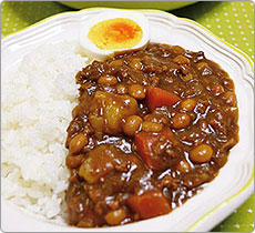 蒸し大豆カレー